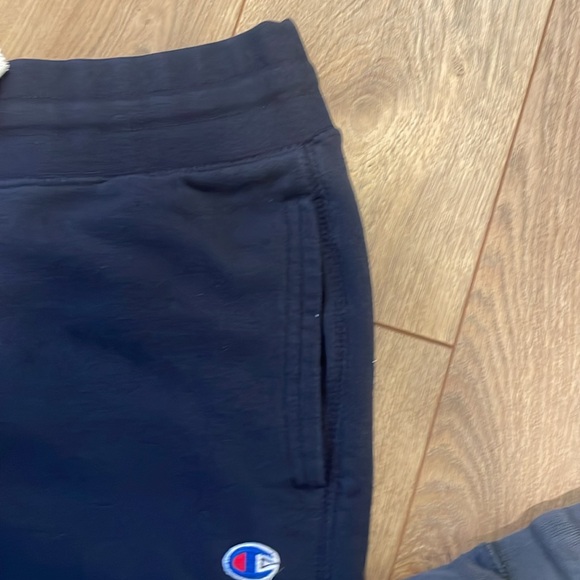2 Pair Champion joggers. - Picture 3 of 7